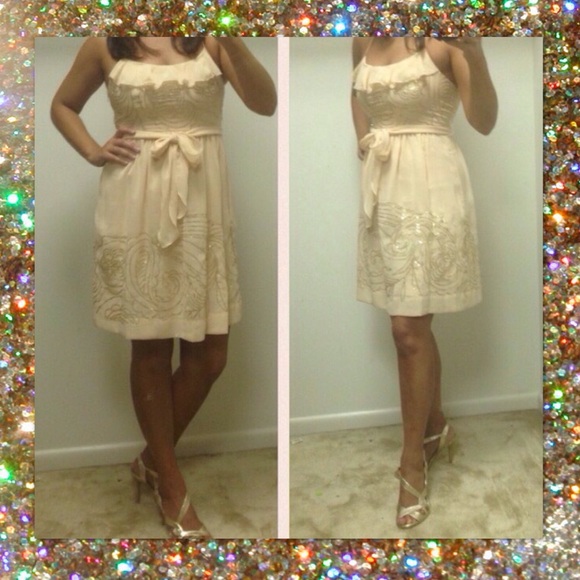 ๐Host Pick!๐Macyโs Johnny Martin cream ruffle and gold sequin trim party dress - Picture 3 of 11